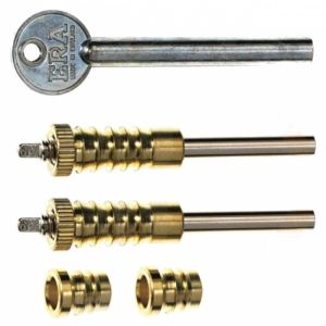Era Sash Window Dual Screw Locks with Keys (826-32)